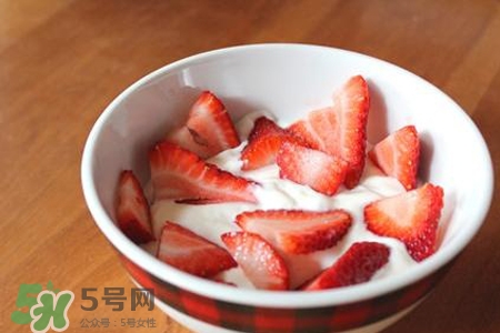 皮膚過敏可以喝酸奶嗎？皮膚過敏能不能喝酸奶？