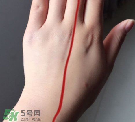 水密碼美女與野獸cc霜多少錢？水密碼美女與野獸氣墊cc價格