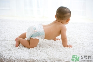 夏季新生兒如何護理 新生兒夏季護理