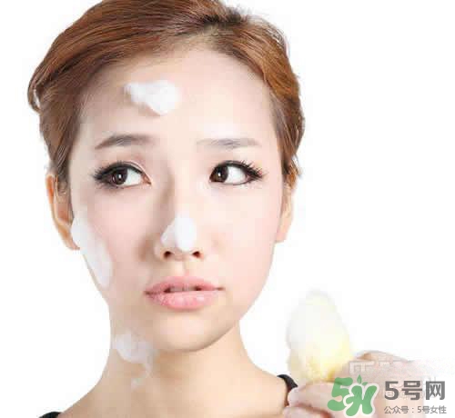 卸妝膏可以當(dāng)洗面奶嗎？用完卸妝膏后還要用洗面奶嗎？