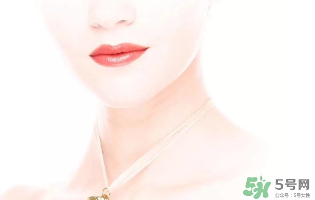 紅底鞋口紅是什么牌子？紅底鞋口紅試色