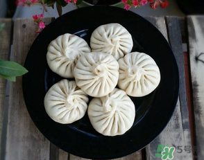 薺菜包子如何調(diào)餡好吃？薺菜包子怎么做好吃？