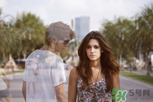 異地戀怎么解決生理需要？異地戀怎么哄女朋友開(kāi)心？