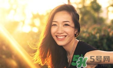 女人熬夜怎么保養(yǎng)皮膚？女人熬夜吃什么補(bǔ)品好？