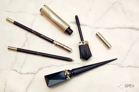 cl眼線液多少錢？Christian Louboutin眼線液色號試色