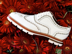 cl鞋子一般多少錢？Christian Louboutin鞋子專柜價(jià)格