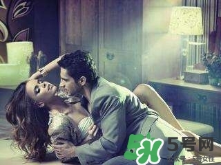 女人下面松男人什么感覺？女人下面松弛了用什么藥？