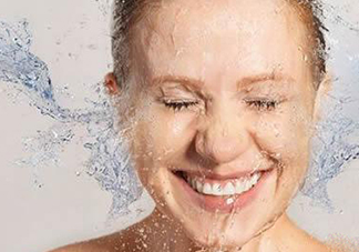 卸妝膏可以當洗面奶嗎？用完卸妝膏后還要用洗面奶嗎？