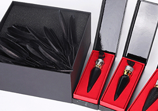 紅底鞋口紅是什么牌子？紅底鞋口紅試色