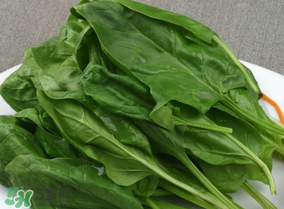 菠菜汁和面菠菜還焯嗎？菠菜汁和面需要焯水嗎？