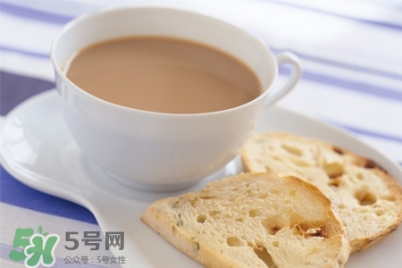 阿華田老人可不可以吃？老年人能喝阿華田嗎？