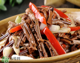 蕨菜要焯水嗎？蕨菜怎么焯水？