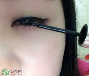 美人魚眼線液怎么用？美人魚眼線液怎么畫？