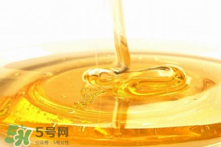 過敏性鼻炎可以吃蜂蜜嗎？過敏性鼻炎能不能吃蜂蜜？