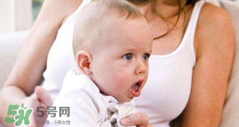 新生兒打嗝怎么辦？新生兒打嗝要怎么做