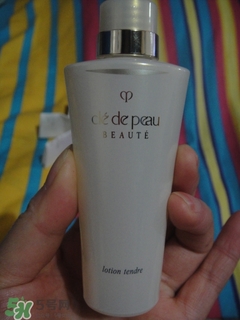 cpb保濕露滋潤(rùn)還是清爽？cpb保濕露滋潤(rùn)和清爽型區(qū)別