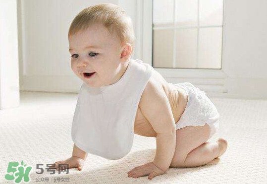 剛出生嬰兒面黃怎么辦？寶寶的臉黃怎么辦