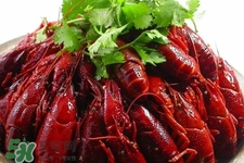 吃小龍蝦可以吃草莓嗎？小龍蝦和草莓能一起吃嗎？