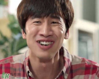 眼睛抽搐是什么引起的？眼睛抽搐怎么回事