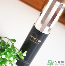 cpb粉底液和粉霜哪個好？cpb粉底液和粉霜區(qū)別