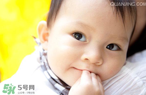 白癜風(fēng)會(huì)遺傳嗎？白癜風(fēng)會(huì)遺傳給下一代嗎？