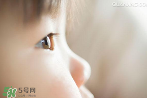 單眼皮會(huì)遺傳嗎？單眼皮會(huì)遺傳給下一代嗎？