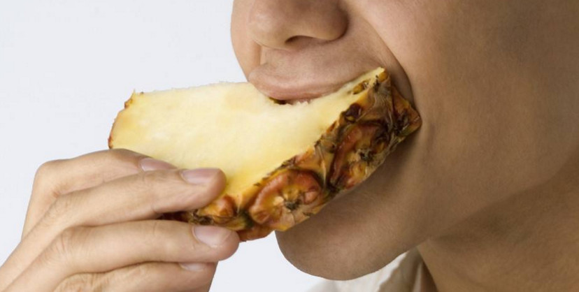 吃菠蘿為什么要用鹽水泡？吃菠蘿為什么要放鹽