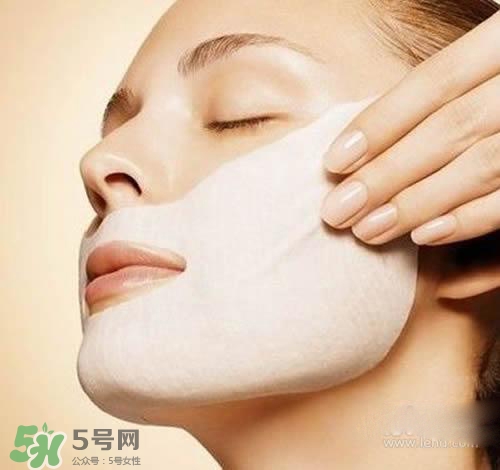 熱毛巾敷臉要幾分鐘？熱毛巾敷臉要多久？