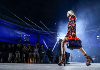 versace2017新品好看嗎？范思哲2017新款怎么樣？