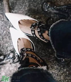 susa尖頭綁帶鞋怎么搭配？susa尖頭芭蕾舞鞋怎么搭配好看？