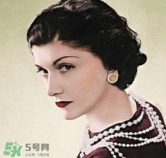 白百合長款白色外套是什么牌子？白百合長款白色外套是哪個品牌？