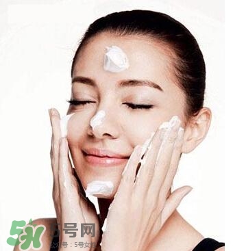 洗臉?biāo)⒛膫€牌子好 洗臉?biāo)⑼扑]