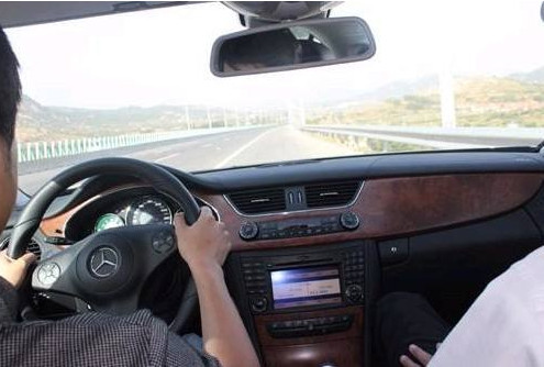 暈車(chē)人可以開(kāi)車(chē)嗎？暈車(chē)人可不可以開(kāi)車(chē)