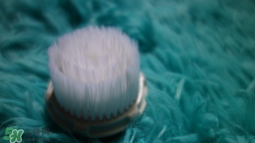 clarisonic洗臉?biāo)⑺㈩^哪種好？科萊麗洗臉?biāo)⑺㈩^怎么裝？