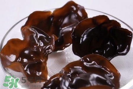 痛風(fēng)可以吃黑木耳嗎？患有痛風(fēng)能吃黑木耳嗎？