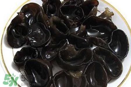黑木耳可以生吃嗎？黑木耳可以直接吃嗎？