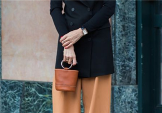 水桶包怎么背好看？水桶包怎么搭配好看？