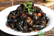 泡黑木耳用什么水泡？泡木耳用熱水還是涼水？