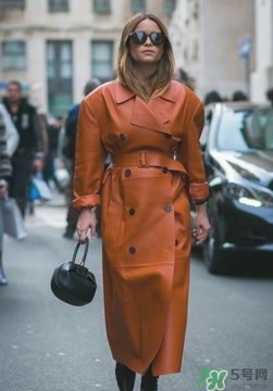 寬肩外套怎么搭配？寬肩外套怎么搭配好看？