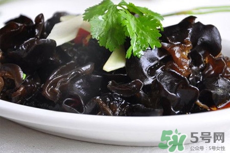 黑木耳可以隔夜吃嗎？黑木耳能過(guò)夜吃嗎？