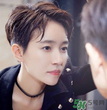 女生帥氣短發(fā) 帥氣短發(fā)發(fā)型女生 女生帥氣短發(fā) 帥氣短發(fā)發(fā)型女生