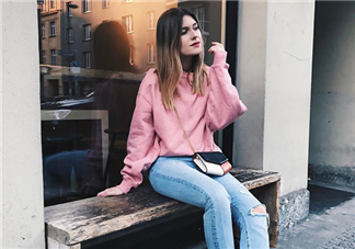 sandro鏈條包正品多少錢(qián)？sandro鏈條包專柜價(jià)格