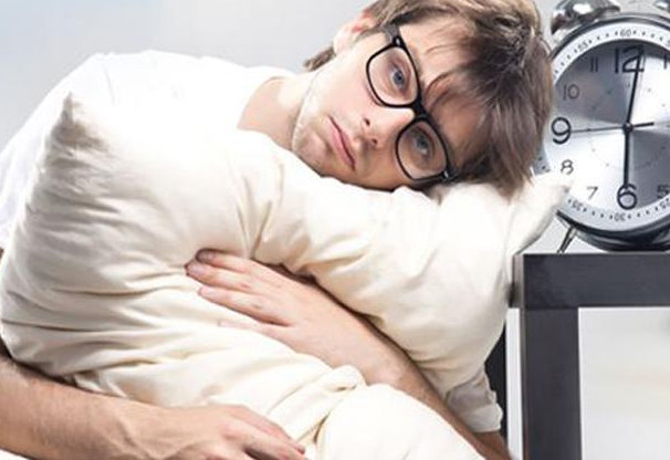 渾身沒勁怎么回事？渾身沒勁怎么回事還想睡覺