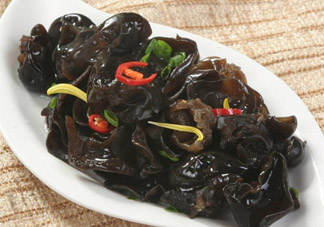 血脂高可以吃黑木耳嗎？吃黑木耳能降血脂嗎？