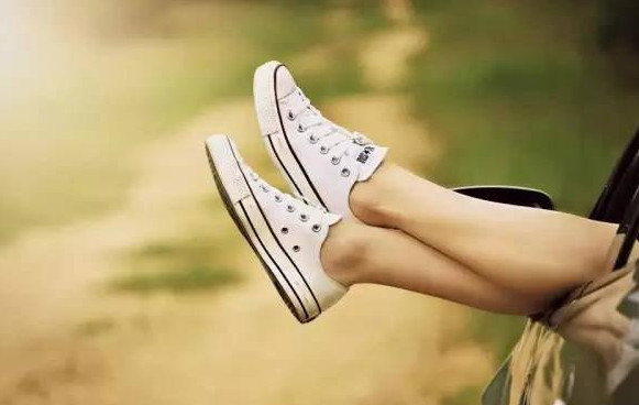 小腿突然抽筋怎么辦？睡覺時小腿突然抽筋