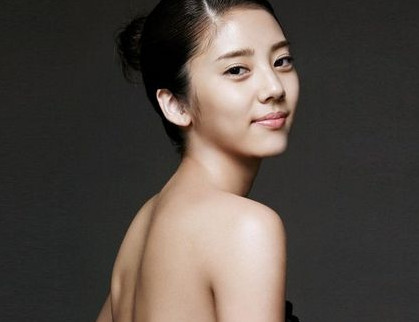 后背長痘怎么辦？后背長痘痘是怎么治