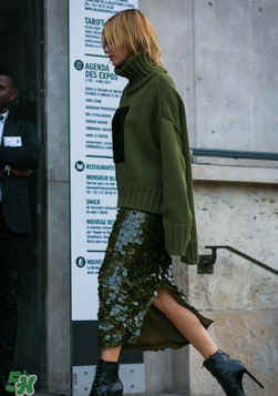 春天穿毛衣怎么搭配？春天穿毛衣怎么搭配好看？