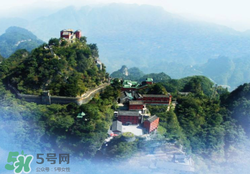 5月份去武當山穿什么？五月份去武當山穿什么衣服？