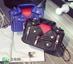 moschino機(jī)車(chē)包正品多少錢(qián)？莫斯奇諾機(jī)車(chē)包專柜價(jià)格