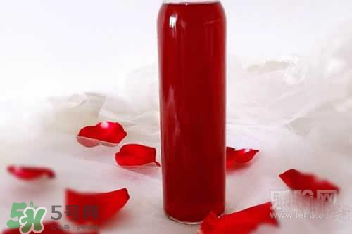 玫瑰水泡面膜怎么樣？玫瑰水怎么泡面膜？